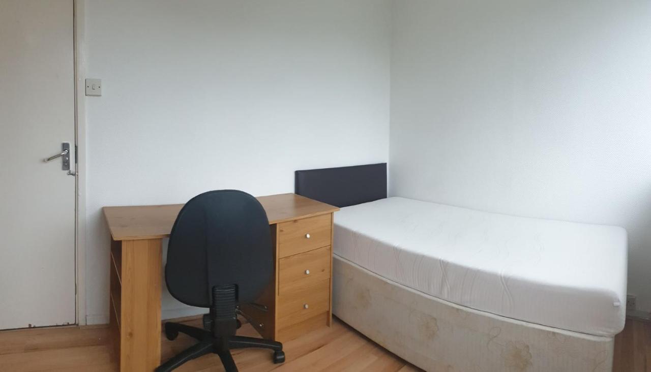 Elephant & Castle - Zone 2 - Private Rooms - Shared Bathroom لندن المظهر الخارجي الصورة